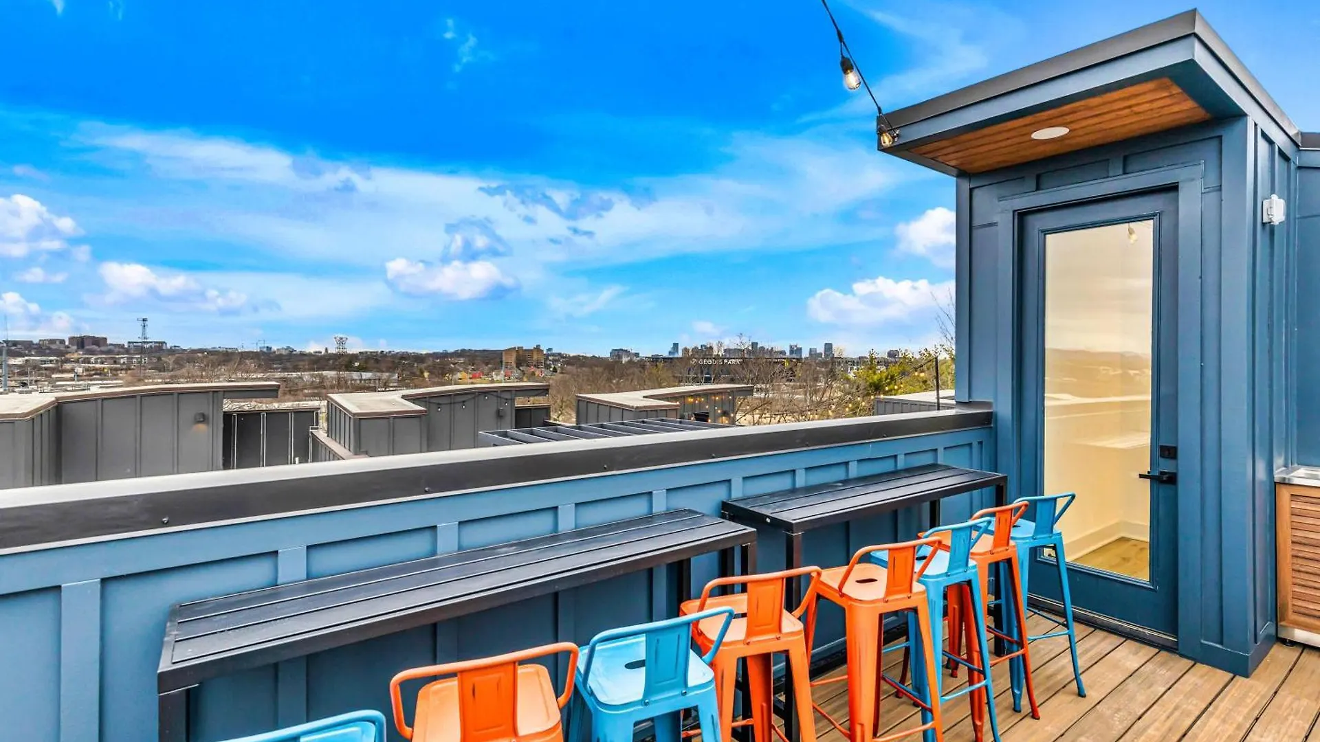 Luxury Hot Tub & Rooftop Deck Downtown Nashville Hébergement de vacances
